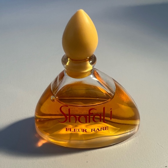 Shafali Yves Rocher Fleur Rare EAU DE Parfum - Picture 3 of 4